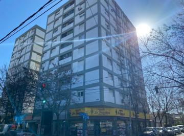 Departamento · 80m² · 4 Ambientes · Venta de Departamento 4 Ambientes en Caseros