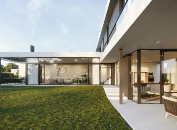 Casa · 246m² · 5 Ambientes · 2 Cocheras · Casa en Venta - Escobar - Barrio San Matías - Área 4 (Interno) - 3 Dorm. y Dependencia