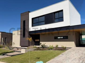 Casa · 260m² · 5 Ambientes · 3 Cocheras · Casa en Venta - Barrio Gran Boedo