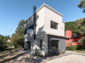 Casa de 3 ambientes, Mar de las Pampas · Casa a Estrenar de 3 Ambientes a La Venta - Golondrina - en Mar de Las Pampas.