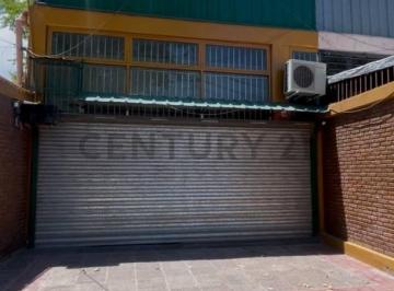 Local comercial · 160m² · 4 Ambientes · Local Comercial en Alquiler - Enfrente Al Hospital Notti