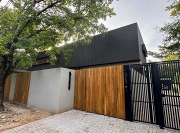 Casa · 268m² · 5 Ambientes · 2 Cocheras · Casa o Proyecto Oh - en Venta, San Isidro