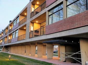 Departamento · 70m² · 2 Ambientes · 1 Cochera · Departamento - Capital