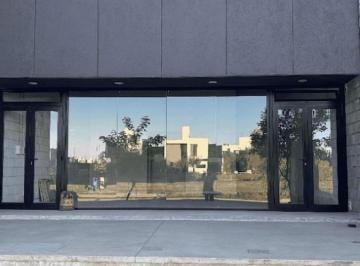 Local comercial · 90m² · Docta - Alquiler - Increibles Locales! Amplios y Super Luminosos