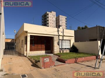 Local comercial · 119m² · 5 Ambientes · 3 Cocheras · Local en Pilar