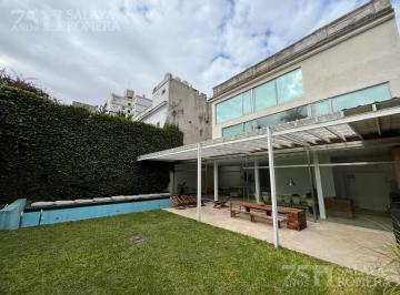 Casa · 520m² · 7 Ambientes · 2 Cocheras · Casa en Venta con Jardin y Pileta 7 Ambientes en La Mejor Zona de Olivos