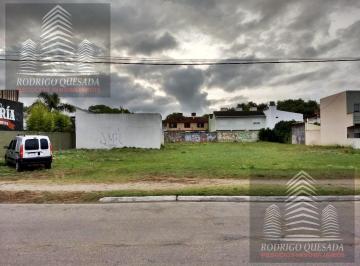 Terreno · 900m² · Excelente Block de Tres Lotes en Playa Grande