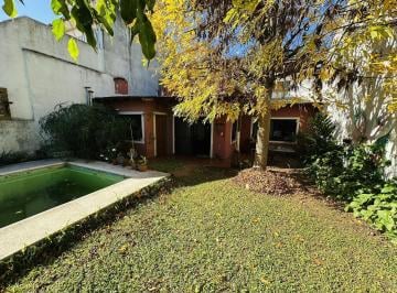 PH · 100m² · 5 Ambientes · 2 Cocheras · Venta PH 5 Amb Tipo Casa con Lote Propio 400 m², Pileta en Hurlingham