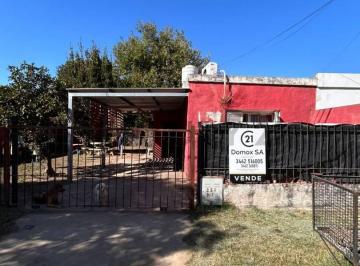 Casa · 41m² · Oportunidad de Inversión en Villa Cañás – Casa Sobre Amplio Terreno