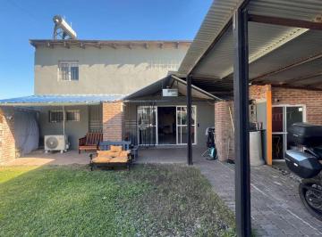 Casa · 178m² · 5 Ambientes · 4 Cocheras · Venta Casa de 4 Dorm. en Punta Chacra