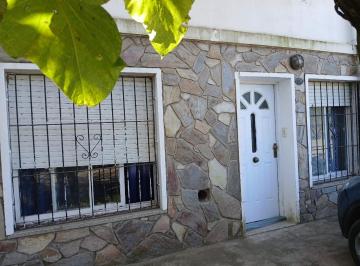 Casa · 60m² · 3 Ambientes · " Ideal Primera Vivienda/apta Para Crédito"