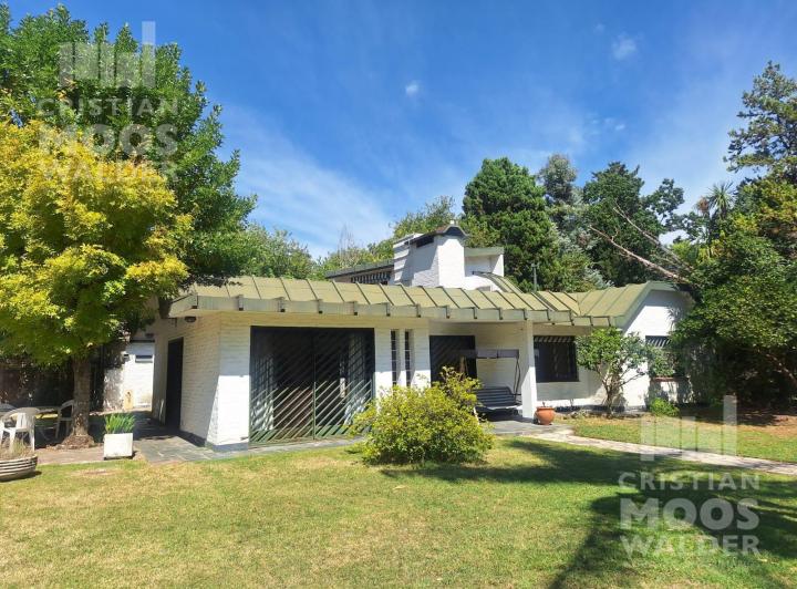 Casa · 155m² · 5 Ambientes · 5 Cocheras