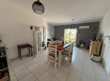Departamento · 65m² · 3 Ambientes · 1 Cochera · Venta Dpto 2 Dorm y Cochera - B° Candioti