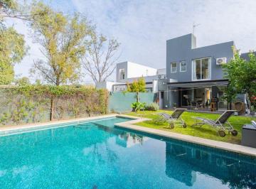 Casa · 171m² · 5 Ambientes · 1 Cochera · Casa en Venta Barrio Cerrado Parque Leloir