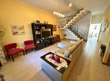 Casa · 186m² · 6 Ambientes · 1 Cochera · Venta Casa Echesortu 3 Dorm. - Patio - Cochera