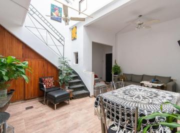 PH · 90m² · 3 Ambientes · PH en Venta Villa del Parque 3 Ambientes