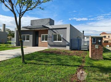 Casa · 140m² · 5 Ambientes · 2 Cocheras · Casa en Venta, 5 Ambientes, 3 Dorm., 2 Baños, Barrio San Pablo, Derqui, Pilar