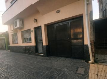 PH · 97m² · 3 Ambientes · 1 Cochera · PH 3 Ambientes con Cochera y Excelente Ubicación