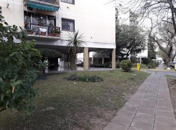 Departamento de 4 ambientes, San Isidro · 4 Amb con Cochera Fija. Zona Unicenter.