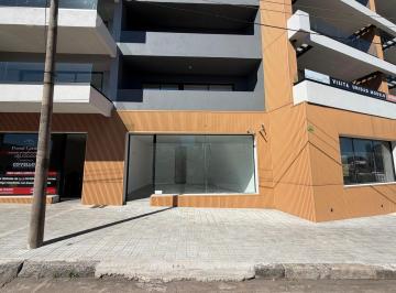 Departamento · 49m² · 1 Ambiente · Local Comercial en Venta Ubicado en Carmelo, Edificio Postal Carmelo Suites
