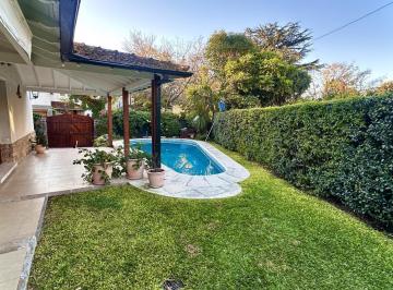 Casa · 295m² · 5 Ambientes · Venta Casa 5 Ambientes Martinez Pileta Jardin Parrilla