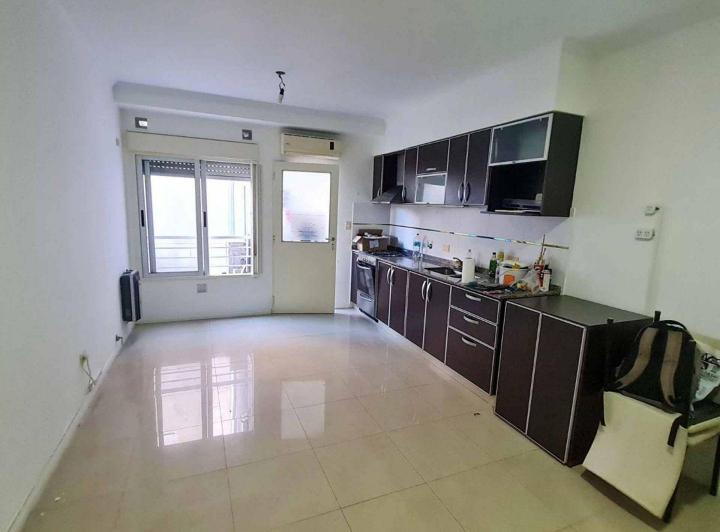 Venta de Departamento 2 Ambientes en Monte Castro