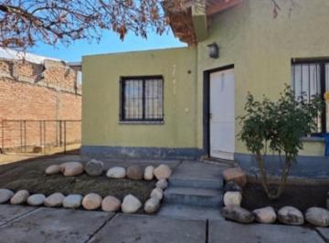 Casa de 3 ambientes, Tunuyán · Casa en Venta C/ Cochera en Tunuyán