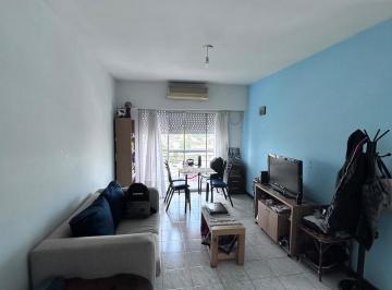 Departamento · 41m² · 2 Ambientes · 1 Cochera · Venta - Departamento 2 Ambientes con Cochera - Pleno Centro de Avellaneda