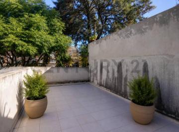 Casa · 131m² · 6 Ambientes · 1 Cochera · Venta Casa 6 Ambientes C/ Dependencia, Escritorio, Terraza y Cochera en Parque Avellaneda