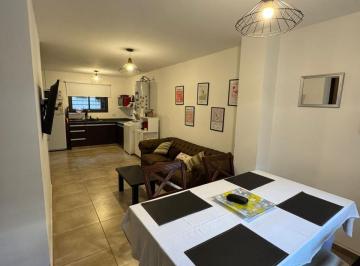 Foto · Casa Comercial en Alquiler Sobre Montevideo 523