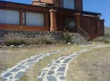 Casa · 300m² · 6 Ambientes · 2 Cocheras · Tafí del Valle - Loma de La Cruz