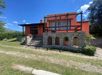 Casa · 190m² · 5 Ambientes · 1 Cochera · Casa - Tafi del Valle