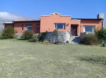 Casa · 200m² · 5 Ambientes · 2 Cocheras · Casa - Churqui