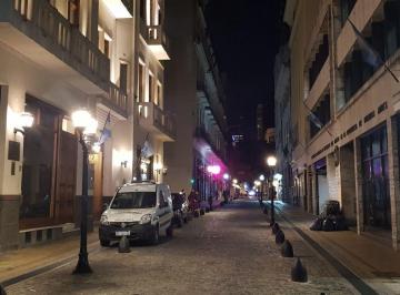 Departamento de 2 ambientes, Monserrat · Bolìvar Esq. Av Belgrano Fte. Excelente Edificio de Oficinas Mix Vvda. 2 Amb. Bcòn. vigil. Sin Rest