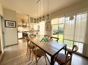 Casa · 140m² · 3 Dormitorios · 2 Cocheras · Casa en Venta en Housing Casa Plaza – 3 Dorm. en Villa Belgrano