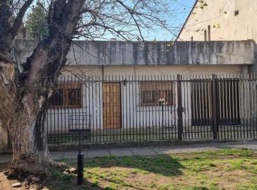 Casa · 75m² · 3 Ambientes · 3 Cocheras · Casa 3 Ambientes en Venta - en San Andres - San Martin