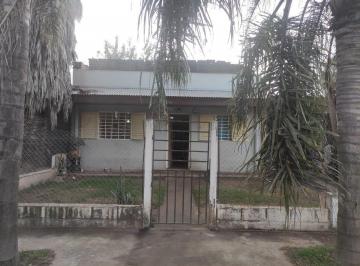 Casa · 130m² · 7 Ambientes · 3 Cocheras · Casa 3 Dor. Quincho/cochera Los Quimicos/arguell0