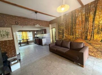 Casa · 105m² · 3 Ambientes · Venta PH Al Fondo con Jardin y Pileta Temperley