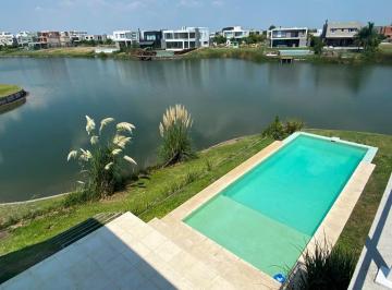 Casa · 270m² · 6 Ambientes · Casa en Alquiler en Castaños - a La Laguna! - Nordelta (4 Dorm., 2 en Suite)