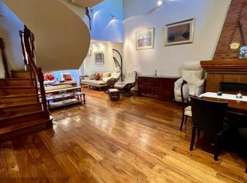 Casa · 295m² · 5 Ambientes · 1 Cochera · Venta Casa 5 Ambientes Ubicada en Flores