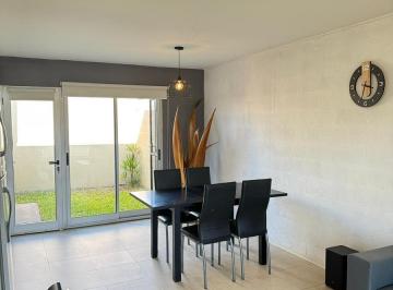 Casa · 43m² · 4 Ambientes · Venta Departamento en Fisherton Tipo Duplex en Tierra Nueva 2 Dorm. Apto Credito / Permuta
