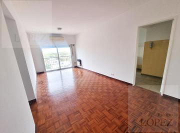 Departamento · 75m² · 3 Ambientes · Alquiler Departamento en Vicente López - 3 Ambientes con Balcón, Muy Luminoso