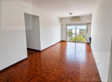 Departamento · 75m² · 3 Ambientes · Alquiler Departamento en Vicente López - 3 Ambientes con Balcón, Muy Luminoso