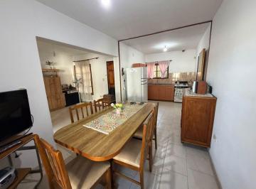 Casa · 104m² · 4 Ambientes · 2 Cocheras · Venta Casa 2 Dorm Ampliacion Poeta Lugones Cordoba