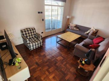PH de 3 ambientes, Villa General Mitre · Excelente PH 4 Amb. - Muy Luminoso - Lavadero - Terraza - 2 Baños