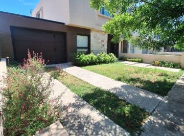 Casa de 5 ambientes, Córdoba · Casa en Venta en Miradores de Manantiales I – 3 Dorm. + Play Room