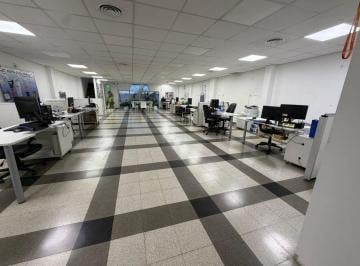 Depósito · 950m² · 10 Ambientes · 4 Cocheras · Depósito con Oficinas