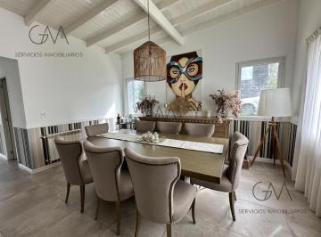 Casa · 200m² · 4 Ambientes · Casa en Alquiler Rumenco
