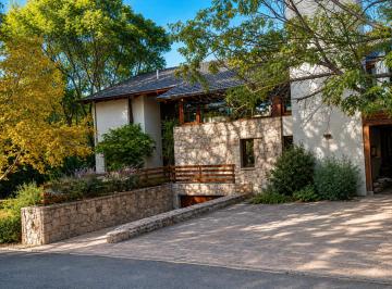 Casa de 12 ambientes, Córdoba · Casa en Venta en Lomas de La Carolina