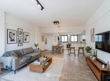 Departamento · 76m² · 3 Ambientes · Venta - Departamento 3 Ambientes - Reciclado - Luminoso y Espacioso - Plaza Colon